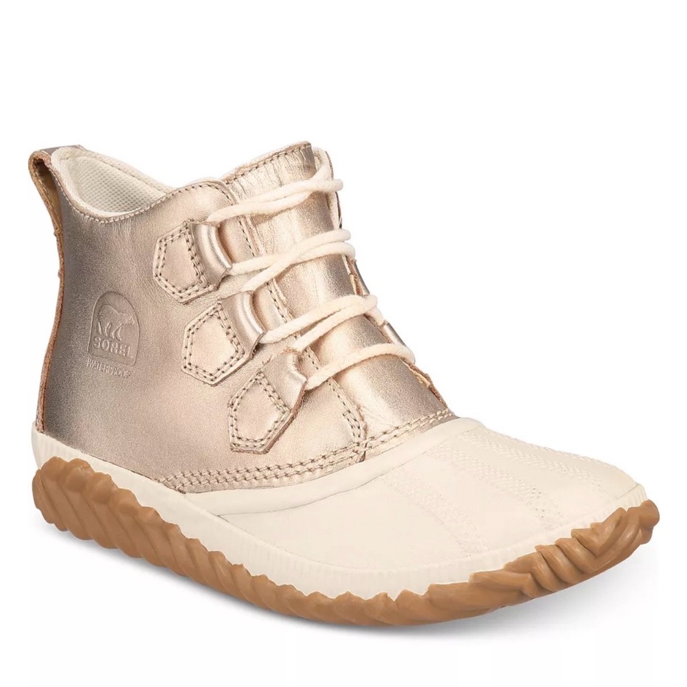 Sorel Women's Metallic Gold and Cream Out-N-About Plus Boots